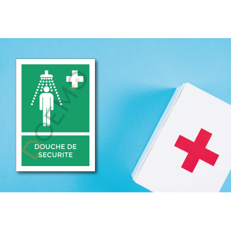 1141081201-Douche_de_securite_cover